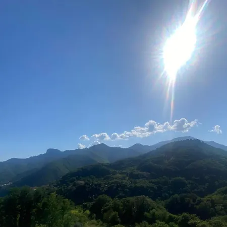 Pop Nel Blu Della Costiera Tramonti